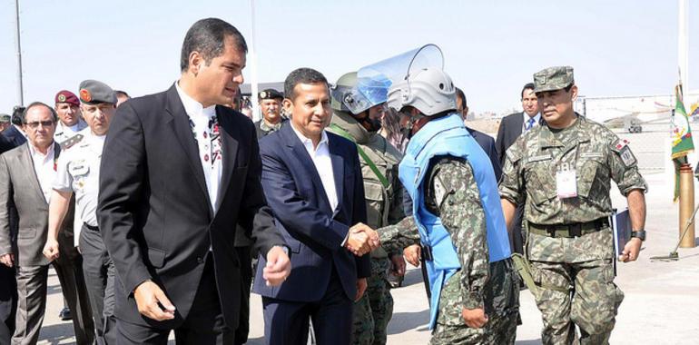 Ollanta Humala y Rafael Correa celebran encuentro bilateral