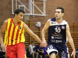 El Oviedo Baloncesto sigue intratable en Pumarín