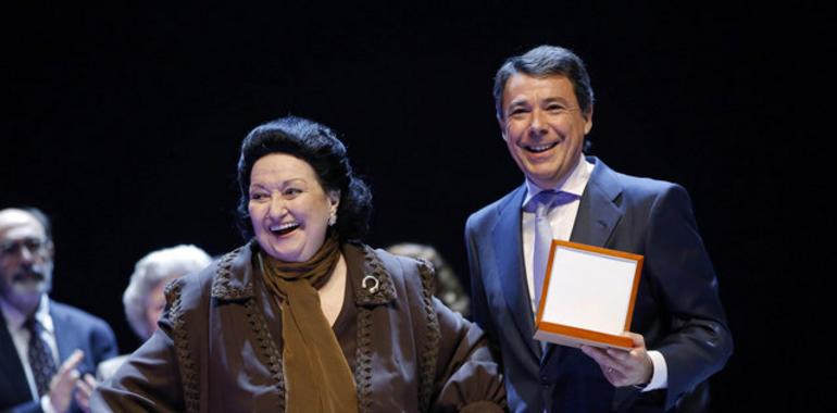 Monserrat Caballé, Medalla Internacional de las Artes