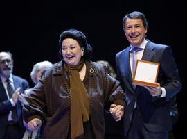 Monserrat Caballé, Medalla Internacional de las Artes
