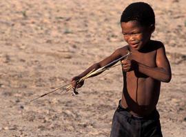 Los niños indígenas abocados al suicidio y la adicción