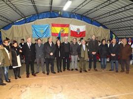 El buen ambiente en el Encuentro Astur Cántabro de Cabezón pasa de la pertinaz lluvia