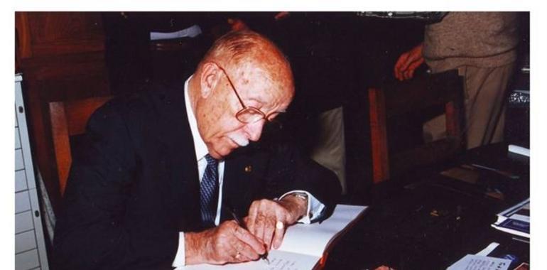 Homenaje a José María Martínez-Hidalgo y Terán en el Museo Marítimo de Asturias
