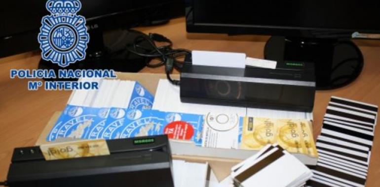 Detenidos españoles de una red de hackers que extrajo más de 60 M en cajeros de todo el mundo