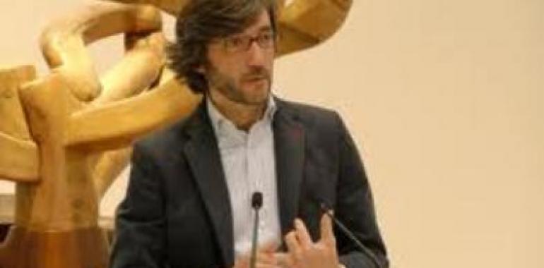"La firmeza del Gobierno está forzando a ETA a asumir que no les queda otra que cumplir la ley"