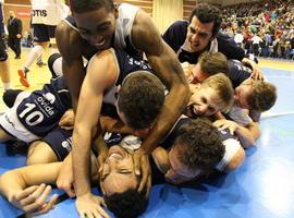 El Oviedo Baloncesto cierra el año invicto en Pumarín 
