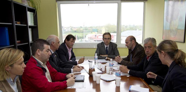 Javier Fernández señala la industria agroalimentaria como "sector prioritario"