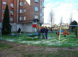Nueva zona de juegos infantiles de 3 a 12 años para Lugones