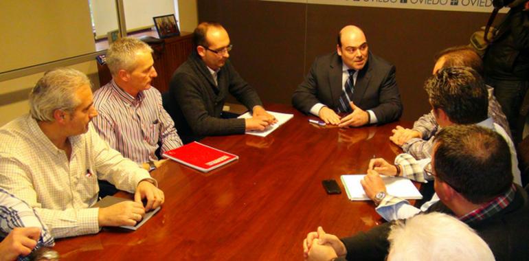Caunedo se alinea con los sindicatos de Hunosa para conseguir un plan de diversificación