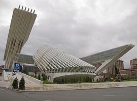 A la cúpula de Calatrava en la Ciudad de las Artes se le cae el mosáico 