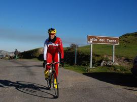 Dani Navarro valora El Torno, uno dle los hitos de la Vuelta a España en su etapa asturiana