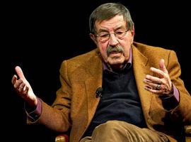 Günter Grass da por pesllada la so obra narrativa por mor de la edá