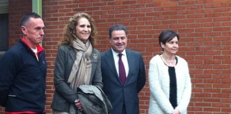 Visita de la Infanta Elena al colegio de educación especial en Castiello, Gijón
