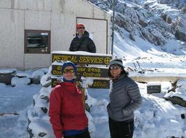 La expediciòn asturiana al Aconcagua, a la espera en el campamento base