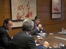 El Gobierno asturiano pedirá en los Tribunales paralizar la destrucción del actual Aeropuerto 