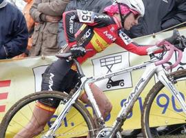 Sobresaliente actuación de la asturiana Aida Nuño en el Mundial de ciclocross