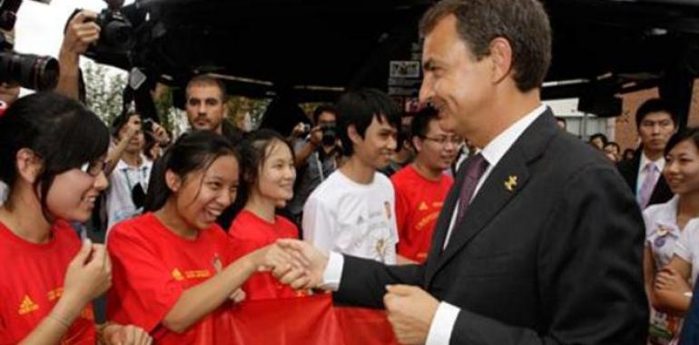 Zapatero inicia un viaje oficial a Pekín, Singapur, Sanya y Boao 