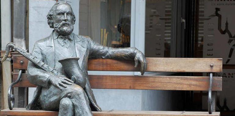120 años ensin Adolphe Sax, invetor del saxofón