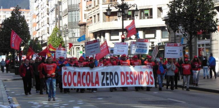 CCOO rechaza la oferta de Coca-Cola porque mantiene el cierre de las cuatro plantas