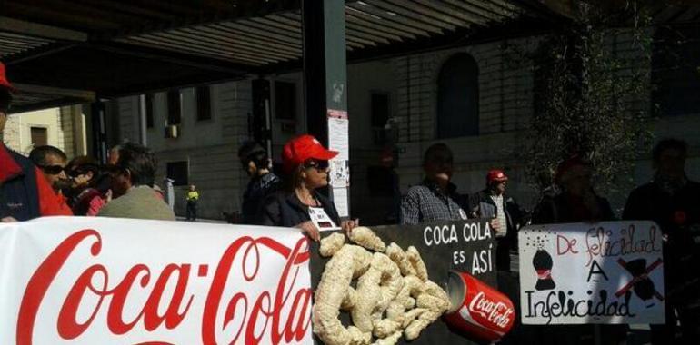 Coca Cola de Alicante decide continuar con la huelga indefinida