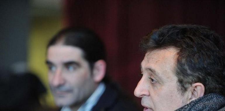 Manolo García expone en Siero Un poco de mí, Sub-Realista