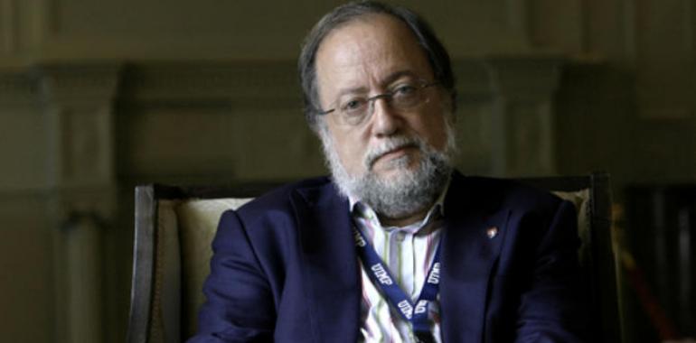 La España evidente de Xoxé Luis Barreiro logra el Premio Internacional de Ensayo Jovellanos 2014