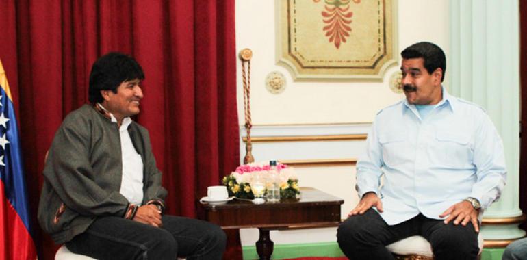 Evo Morales en Caracas para apoyar a Maduro "frente al golpe de Estado"