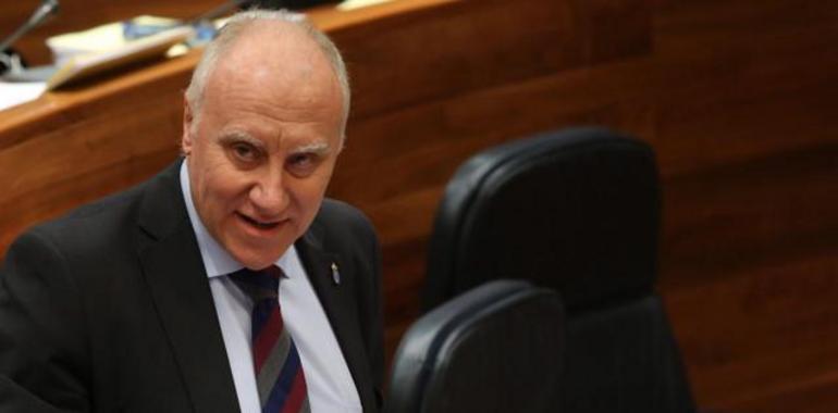 Blanco destaca la buena gestión de Gispasa en la financiación de mejoras en el HUCA