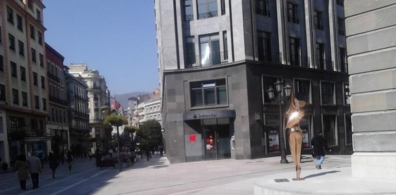 Consternación en Oviedo por la repentina muerte de un empleado despedido del Santander