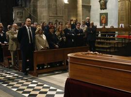 Último adiós en San Isidoro al periodista Faustino Álvarez