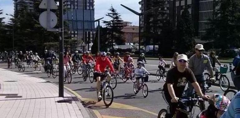 Éxito absoluto en la 1ª Bicicletada Medioambiental de 30 Días en Bici en Gijón