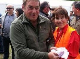 Íñigo Justo dona los 5.500 € del Campanu a la asociación Galbán 