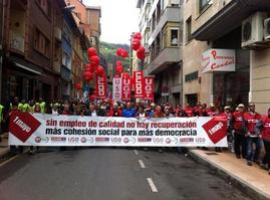 Miles de asturian@s contra los recortes en Mieres 