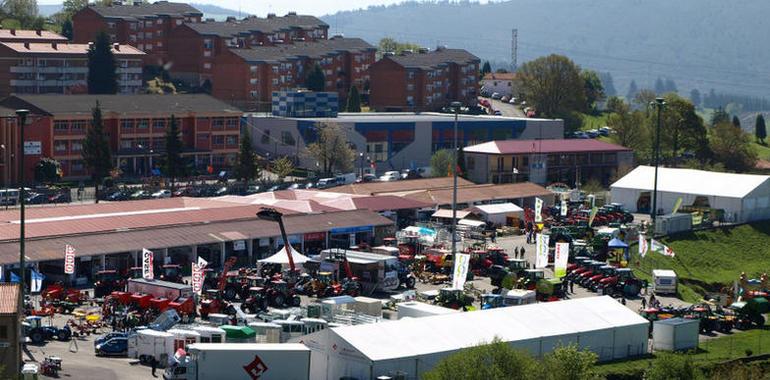 Tineo abre la gran feria de la industria y el comercio del Occidente