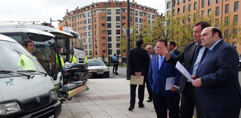 Caunedo confía en una pronta solución a la licencia para el HUCA "en manos de los técnicos"