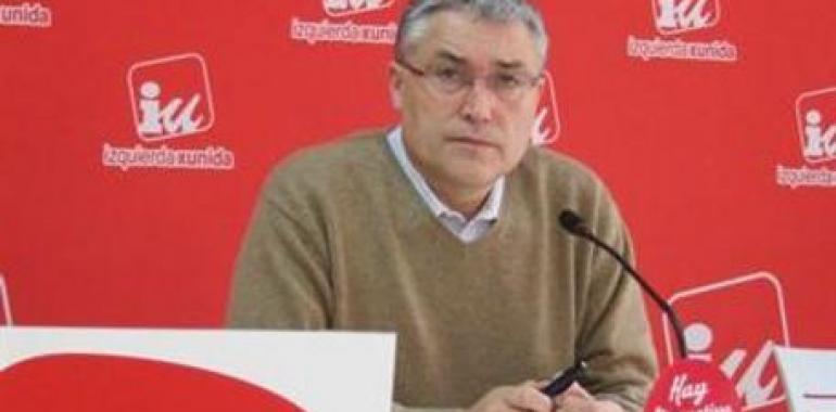 IU de Asturias discrepa de la condena a Ángel González