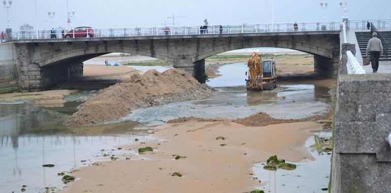 El Puerto de Gijón tendrá que aportar arena a la playa de San Lorenzo