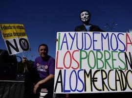 Los \indignados\ vuelven a la Puerta del Sol en su tercer aniversario 