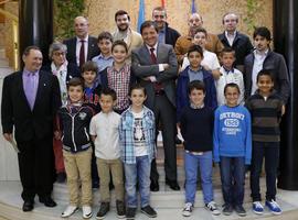 Javier Fernández pide comprensión a clubes y deportistas asturianos por la escasez de recursos