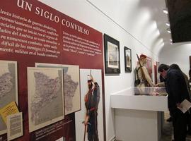PSOE e IU exigen en el Parlamento el cierre de la exposición sobre el regimiento América 66