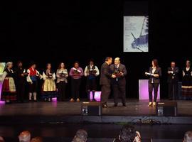 Entregáronse nel Teatru Campoamor los premios del Ciudá d’Uviéu