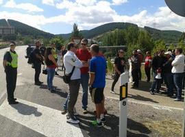 Mineros de Minerplan cortan la N-630 en protesta por los despidos