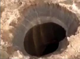 Atopen xigantescu cráter en Siberia
