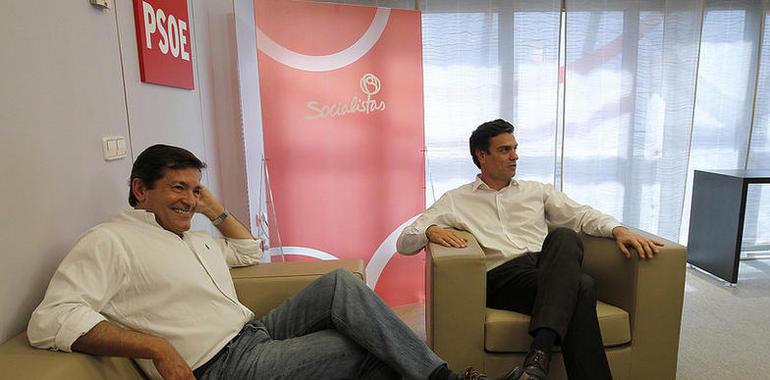Los asturianos en el congreso del PSOE, molestos por que Susana Díaz sustituya a Fernández