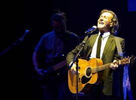 Albert Hammond encandila con Legend II en Starlite