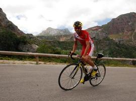 Dani Navarro renueva con Cofidis y prepara la Vuelta