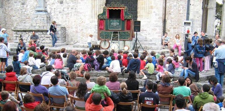 El guignol des Champs Elysées, el más antiguo de París, trae sus marionetas a Llanes