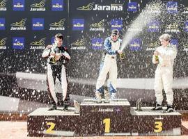 Aitor Calvet y Drivex defienden el liderato en el Trofeo RACE