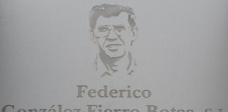 La Vagamar con un homenaxe al xesuita y escritor Federico González-Fierro Botas