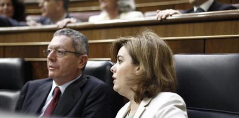 El Gobierno dice que indultó a un guardia civil hijo de un concejal del PP sin saber quién era el padre